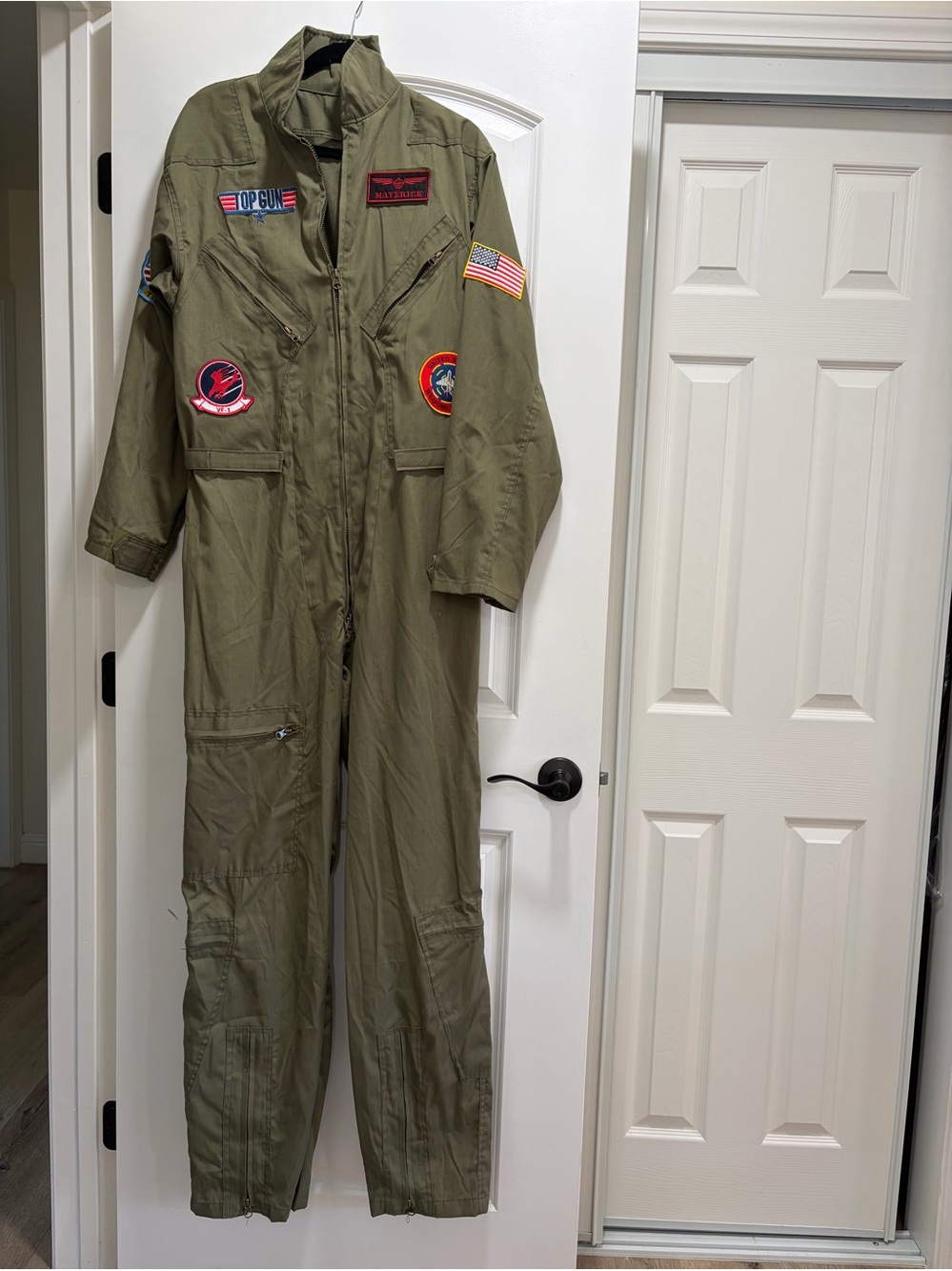 NWOT Official Top Gun Flight Suit Costume Jumpsuit by Leg Avenue - Size M/L